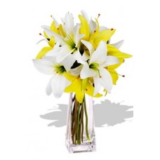 4pcs Asiatic Lily Bouquet Vase Bouquet